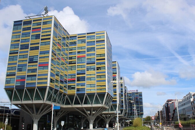 Wat houdt de energielabel C verplichting voor kantoren in?